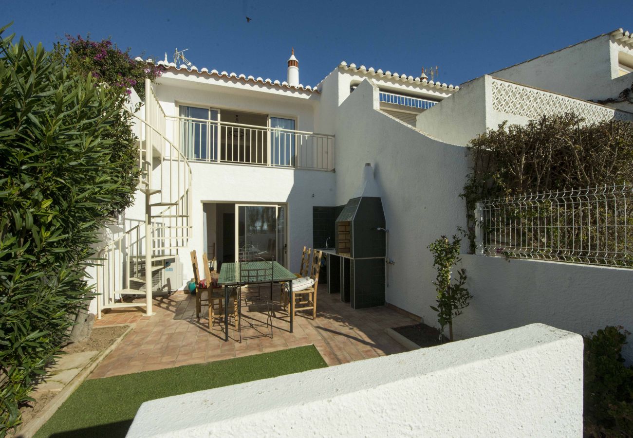 Ferienhaus in Luz - Casa 90 seconds to the beach, T2